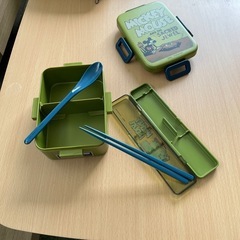 弁当箱(ﾐｯｷｰﾃﾞｻﾞｲﾝ)
