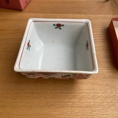 K2505-158 食器 小鉢 花柄 キズ汚れ有り