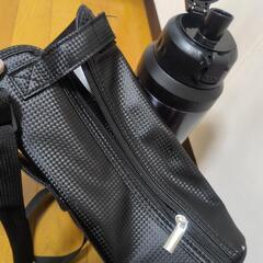 水筒　カバー付き　黒の画像