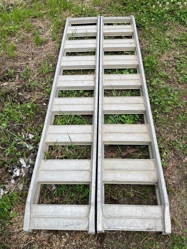 アルミブリッジ 長さ210cm　幅 30cm　耐荷重1000キログラム 二枚セット