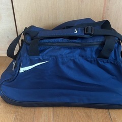 旅行バッグ（NIKE）