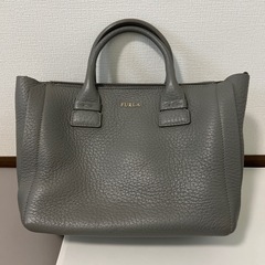 フルラ　　ハンドバッグの画像
