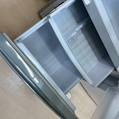 美原店　シャープ SHARP 冷蔵庫 137L(幅48cm) つけかえどっちもドア シルバー系 SJ-D14D-Sの画像