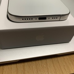 iPhone15 pro 512GB ホワイトチタニウム SIMフリーの画像