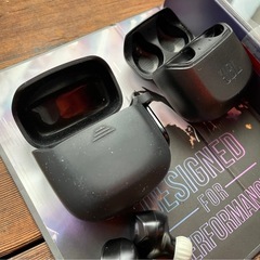 JBL CLUB PRO+ TWS 完全 ワイヤレスイヤホン イヤフォンの画像