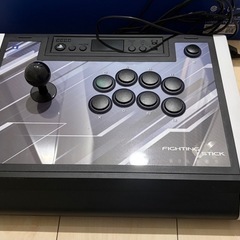 ホリ ファイティングスティック サイレント（PS5用）の画像