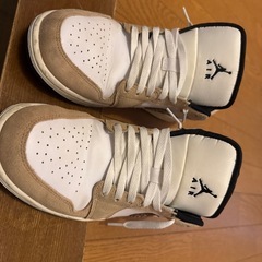 ジョーダン LOW