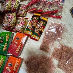 インスタントラーメン かつおぶし お菓子の画像