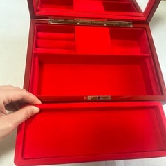 琉球漆器　赤　アクセサリー箱　鍵付き　の画像