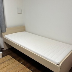 ベッド（IKEA）