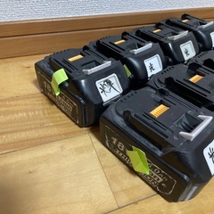 マキタ使用不可バッテリー×8の画像