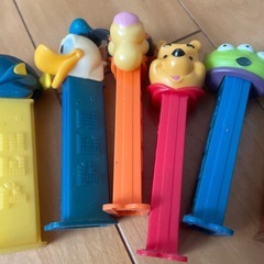 ディズニーペッツディスペンサー 8本セットの画像