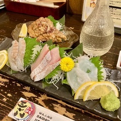 17時半から博多駅近くで飲みに。