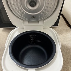 【Tiger】マイコンジャー炊飯器〈炊きたて〉JBS-A055の画像