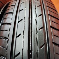 YOKOHAMA BluEarth-ES ES32 145/80R13 13インチ 夏タイヤ 2本 23年製 バリ溝 N-BOX モコ フレアワゴン デイズ等　(KTH247)の画像