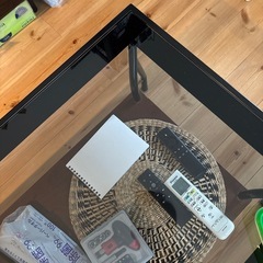【早い者勝ち】ガラステーブルの画像