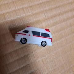 トミカ　救急車の画像