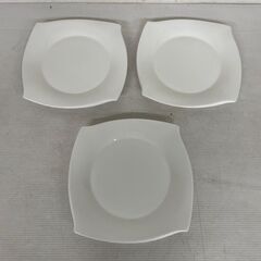 【NARUMI】ナルミ ボーンチャイナ スクエアプレート 3枚セット 食器3点 まとめ売り 高級食器 ホワイト 乳白色 プレート 店舗什器 Y1328の画像
