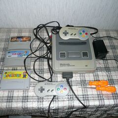 中古スーパーファミコンＳＦＣ　ソフト３個・専用ドライバ付　動作ＯＫ