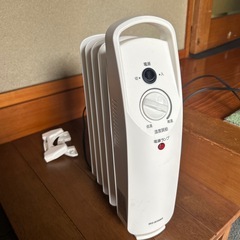 ミニオイルヒーター　アイリスオーヤマ