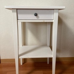 IKEA イケア　サイドテーブル　ヘムネス
