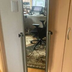 スタンドミラーの画像