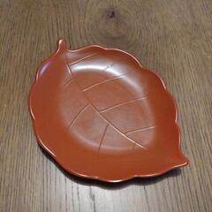 木の葉型小皿の画像