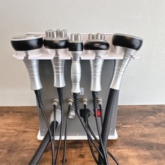 【新品】5in1エステ複合機／キャビテーション/ラジオ波/吸引の画像