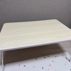 折りたたみテーブル