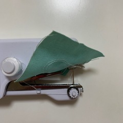 ⭐️お買い得未使用⭐️ハンディミシンコンセント別売り電池でも稼働の画像