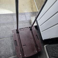 取引中【無料】小さめ台車