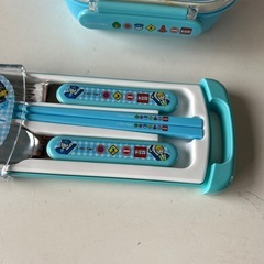 トミカ　弁当箱　カトラリーセット　水筒　三点セットの画像