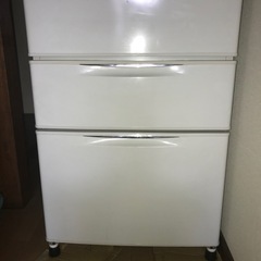冷凍庫（冷蔵庫使用も可）