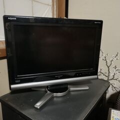 シャープ　20インチ　液晶テレビ　bs cs 地デジ