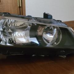 ホンダ ストリーム 純正ヘッドライト 右側 運転席側★RN6 RN7 RN8 RN9 HIDの画像