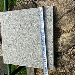 11:★値下げしました★平石　御影石　敷石　30＊30＊1(cm)　500枚の画像