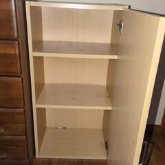 お話中　扉付き　カラーボックス　3段の画像