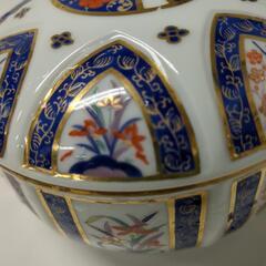 有田焼錦松梅西峰作　蓋付き鉢の画像