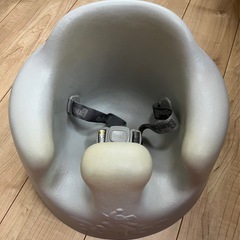 Bumbo、ベルト付き、グレーの画像