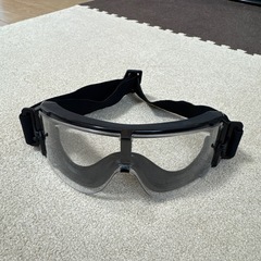 シューティングゴーグル