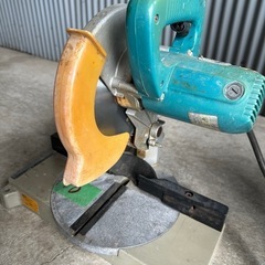 大工工具　電動ノコギリの画像