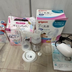 電動搾乳器と母乳パットのセットの画像
