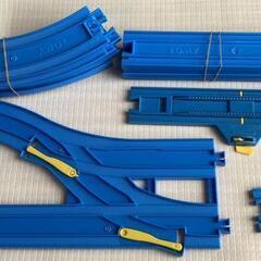 【限定価格】プラレール 連結!E5系「はやぶさ」&トミカ駅前ロータリーセットの画像
