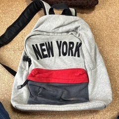 お財布バッグ　ショルダーバッグ　リュック　などの画像