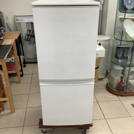 SHARP 冷蔵庫 SJ-D14C 2017年製 137L