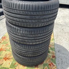 Continental 225/40 R18 タイヤ 4本セットの画像