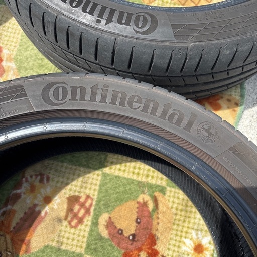 Continental 225/40 R18 タイヤ 4本セット