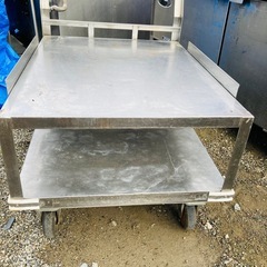 ⭐️厨房機器が安い⭐️2段　ステンレス　台車の画像