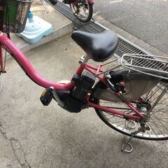 地域限定送料無料　ヤマハ　パス　ナチュラ　6,2AH　子供乗せ　ピンク　アシスタ　ビビDX　神戸市　電動自転車　の画像