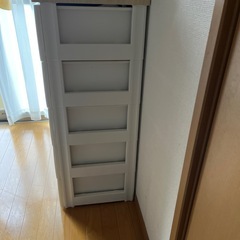 5段タンスの画像